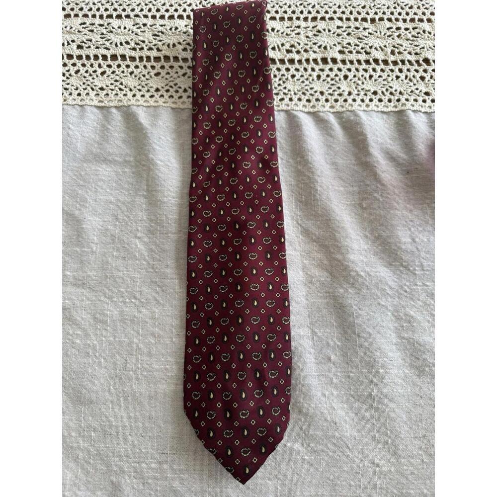 Saks Fifth Avenue 100% Silk Men’s Tie